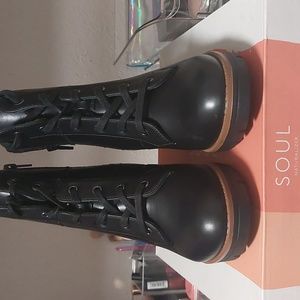 SOUL Black lace up boots
